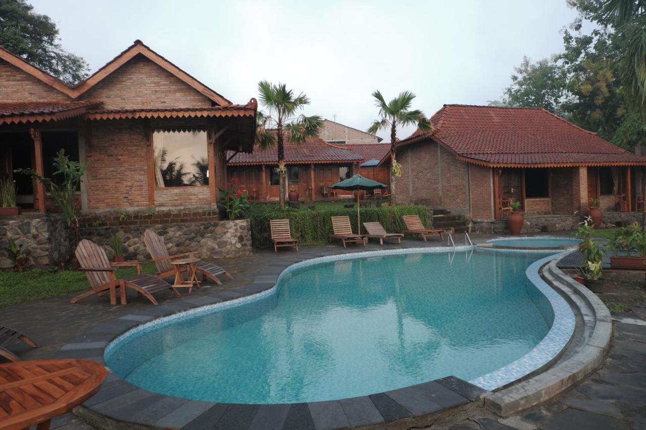 Gopalan Borobudur Hotel Magelang Buitenkant foto